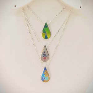 Collier "Goutte" en argent et émaux cloisonnés au style Art Nouveau